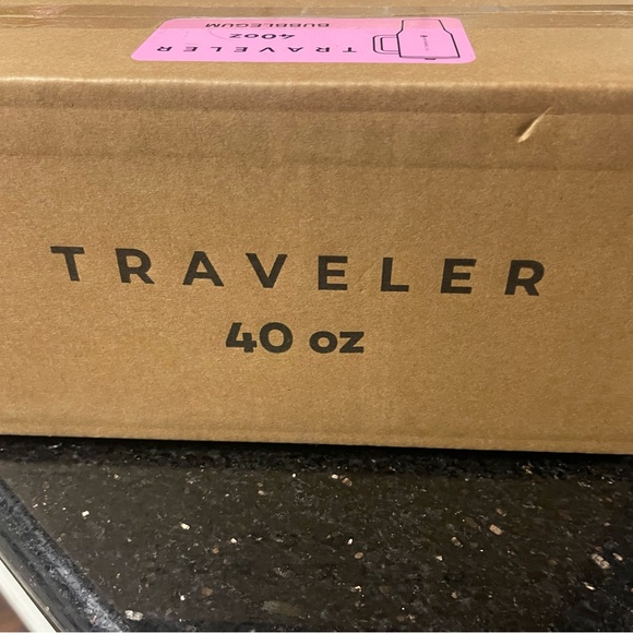 Hydro Jug Bubble Gum Pink 40 ounce - Picture 3 of 5